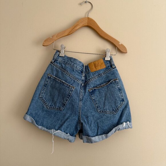 Urban Outfitters BDG Cuffed Mom Denim Short - Picture 4 of 4